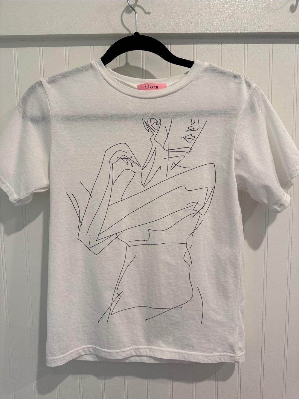 Chacott White Line-Draw Graphic Tee